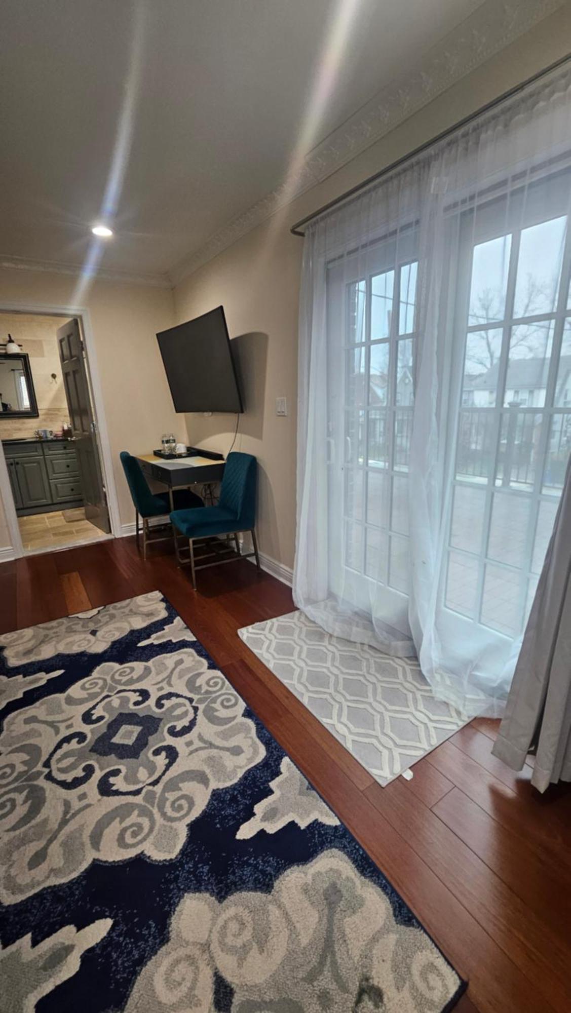 Luxury Hotel-Style Room In Queens, New York Exterior photo